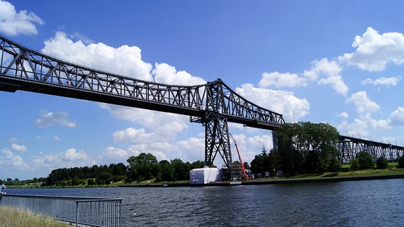 Die Schwebefähre an der rendsburger Hochbrücke befindet sich im der Sanierungsphase © NDR Foto: Pavel Stoyan