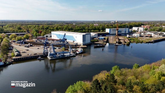 Eine Luftaufnahme der Nobiskrug-Werft in Rendsburg © NDR Foto: NDR Screenshot