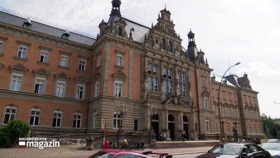 Eine Aufnahme des Oberlandesgerichtes in Hamburg © NDR Foto: NDR Screenshot