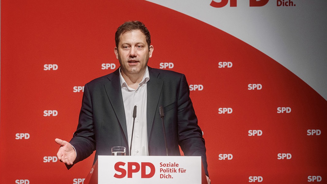 Klingbeil in Husum: Scharfe Kritik von der SPD-Basis in SH