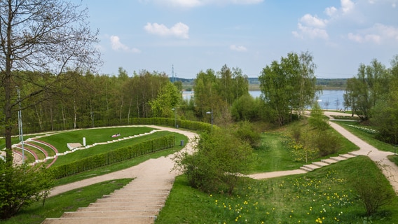 Blick vom höchsten Punkt des Norderstedter Stadtparks. © picture alliance Foto: Petra Schumacher