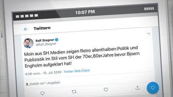 Ralf Stegner twittert am 15. Juli 2009: "Moin aus SH.Medien zeigen Retro allenthalben:Politik und Publizistik im Stil vom SH der 70er,80erJahre bevor Bjoern Engholm aufgeklart hat!" © Hintergrund: Fotolia.com 
