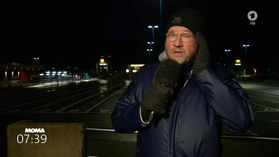 NDR Reporter Jochen Dominicus berichtet aus Dagebüll © NDR 