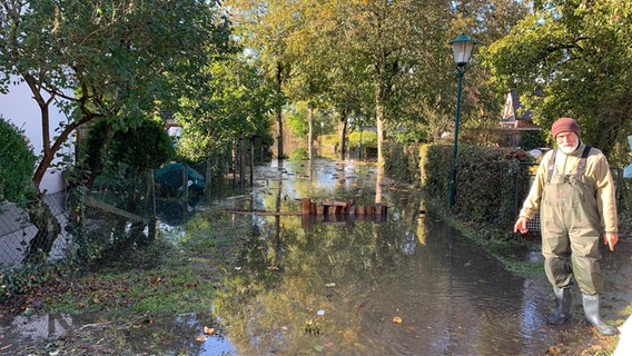 Überschwemmungen in Arnis nach der Sturmflut. © NDR Foto: Stella Kennedy
