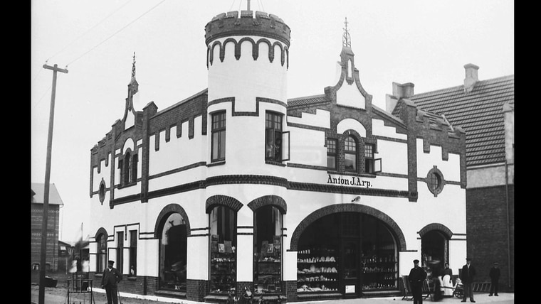 Eine Aufnahme des "Anton Arp"-Hauses auf Sylt zwischen 1902 bis 1908. © Jochen Pförtner Foto: Jochen Pförtner