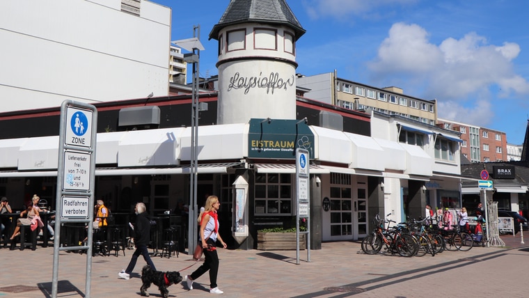 Eine Aufnahme des "Leysieffer"-Hauses auf Sylt aus dem Jahr 2020. © NDR Foto: Simone Steinhardt