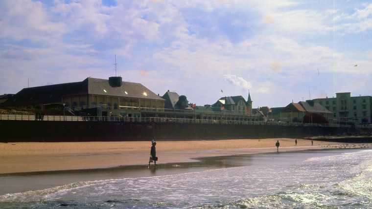 Eine historische Aufnahme der Kurpromenade auf Sylt aus dem Jahr 1963. © Dirk Jacobsen Foto: Dirk Jacobsen