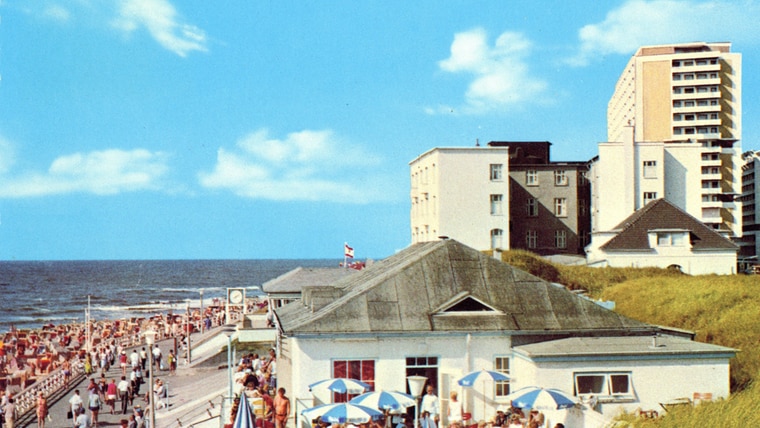 Eine historische Aufnahme der Milchkurhalle aus dem Jahr 1975. © Sylter Archiv Foto: Sylter Archiv