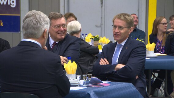 Ministerpräsident Daniel Günther nimmt an einer Veranstaltung teil zum Deutschen Tag im dänischen Tinglev.  