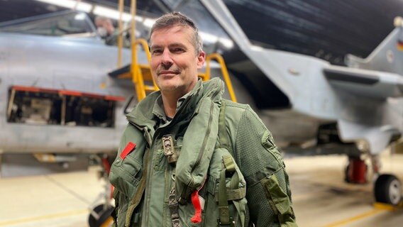 Die Bundeswehr-Tornados bei einer Nachtflug-Übung. © NDR Foto: NDR