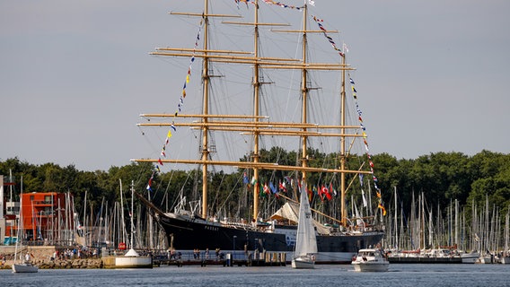 Das Segelschiff "Passat" während der Travemünder Woche. © www.segel-bilder.de 