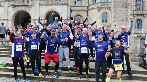 Die NDR 1 Laufgruppe und Staffel freut sich auf einen guten Hannover-Marathon. © NDR Foto: Luisa Müller