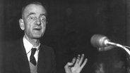 Kurt Schumacher bei einer SPD-Parteiveranstaltung 1948 © dpa - Bildarchiv Foto: dpa