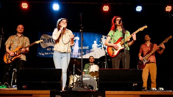 Die Gewinner*innen des Plattsounds 2021: UrSolar. Die Gewinner*innen des Plattsounds 2021: UrSolar. © Plattsounds / TE