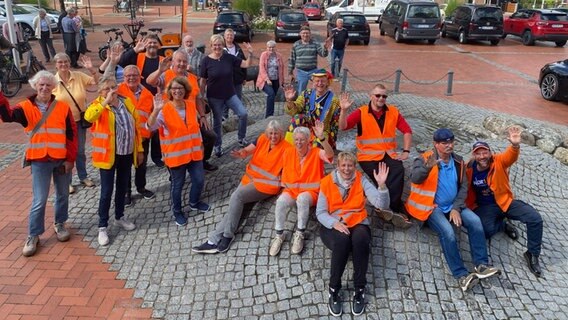 Das Rad-Team bis nach Jever © NDR Foto: Bernd Drechsler