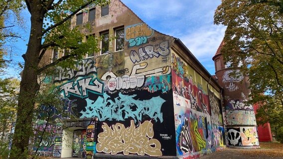 Ein alter Bunker in Hannovers Oststadt. © NDR Foto: Anja Schlegel