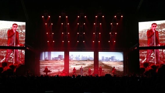 Die norwegische Band a-ha bei ihrem Konzert in Hamburg. © NDR 2 Foto: Mirko Hannemann