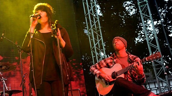 Alex Hepburn live auf der City Stage.  Foto: Isabel Schiffler