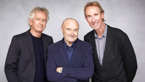 Die Frontmänner der Band Genesis (v.li.): Tony Banks, Phil Collins und Mike Rutherford  Foto: Patrick Balls & Martin Griffin