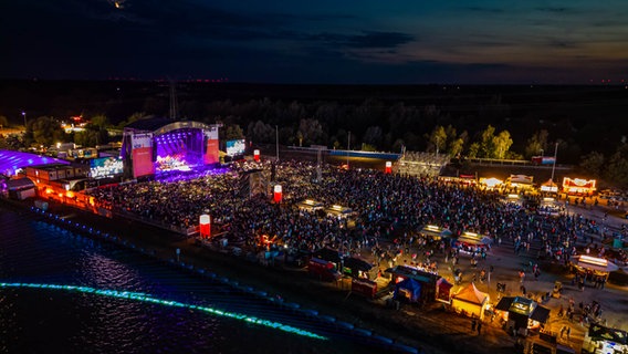 Johannes Oerding auf dem NDR 2 Papenburg Festival. © NDR 2 Foto: Axel Herzig