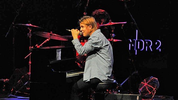 Tom Odell beim Konzert in Göttingen. © NDR 2 Foto: Isabell Schiffler