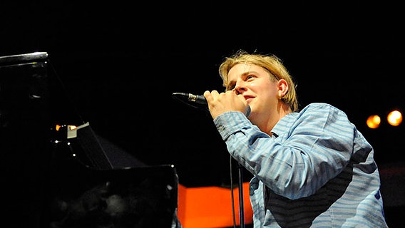 Tom Odell beim Konzert in Göttingen. © NDR 2 Foto: Isabell Schiffler