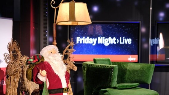 Eindrücke der fünften Ausgabe von Friday Night Live - der Onlineshow mit Elke und Jens. Zu Gast waren Zoe Wees und Mentalist Timon Krause.  Foto: Niklas Kusche