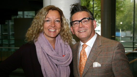 Entertainer Götz Alsmann mit Bettina Tietjen (Hamburg) © NDR2 Foto: Andreas Sorgenfrey, NDR2