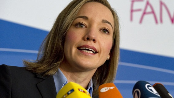 Bundesfamilienministerin Kristina Schröder Bundesfamilienministerin Kristina Schröder © dpa Foto: Arno Burgi