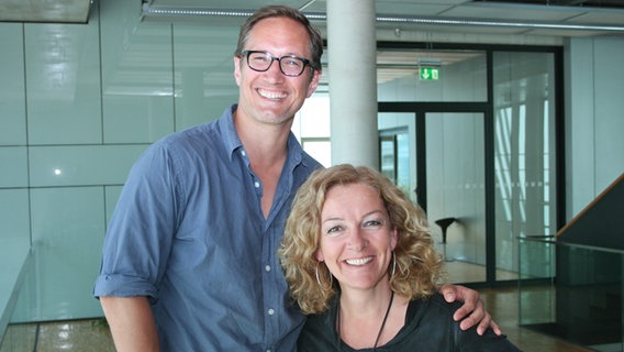 Benno Fürmann und Bettina Tietjen im NDR Funkhaus © ndr 2 Foto: Andreas Sorgenfrey