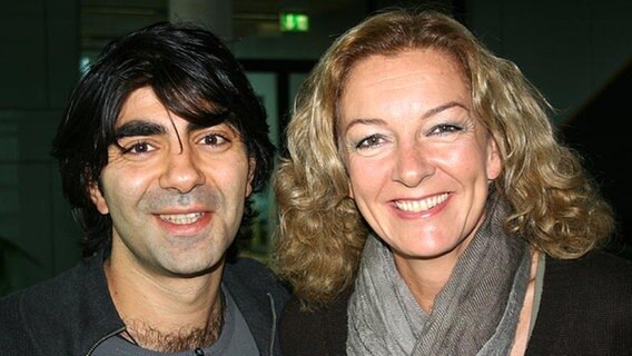 Regisseur Fatih Akin und Moderatorin Bettina Tietjen im Dezember 2009 © NDR 2 