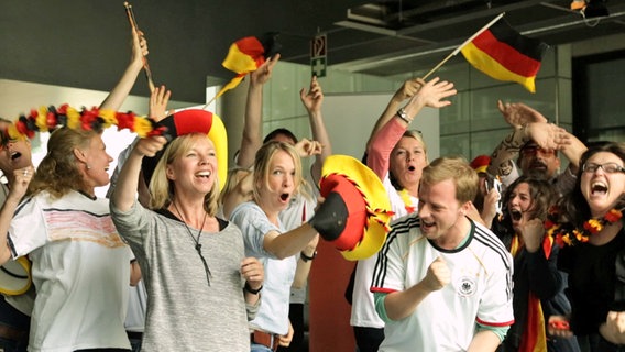 Das NDR 2 Team bei Videodreh zum WM-Fieber-Video © NDR 2 