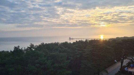 Malerischer Sonnenaufgang auf der Insel. © Privat Foto: NDR 2 Hörerin Heike