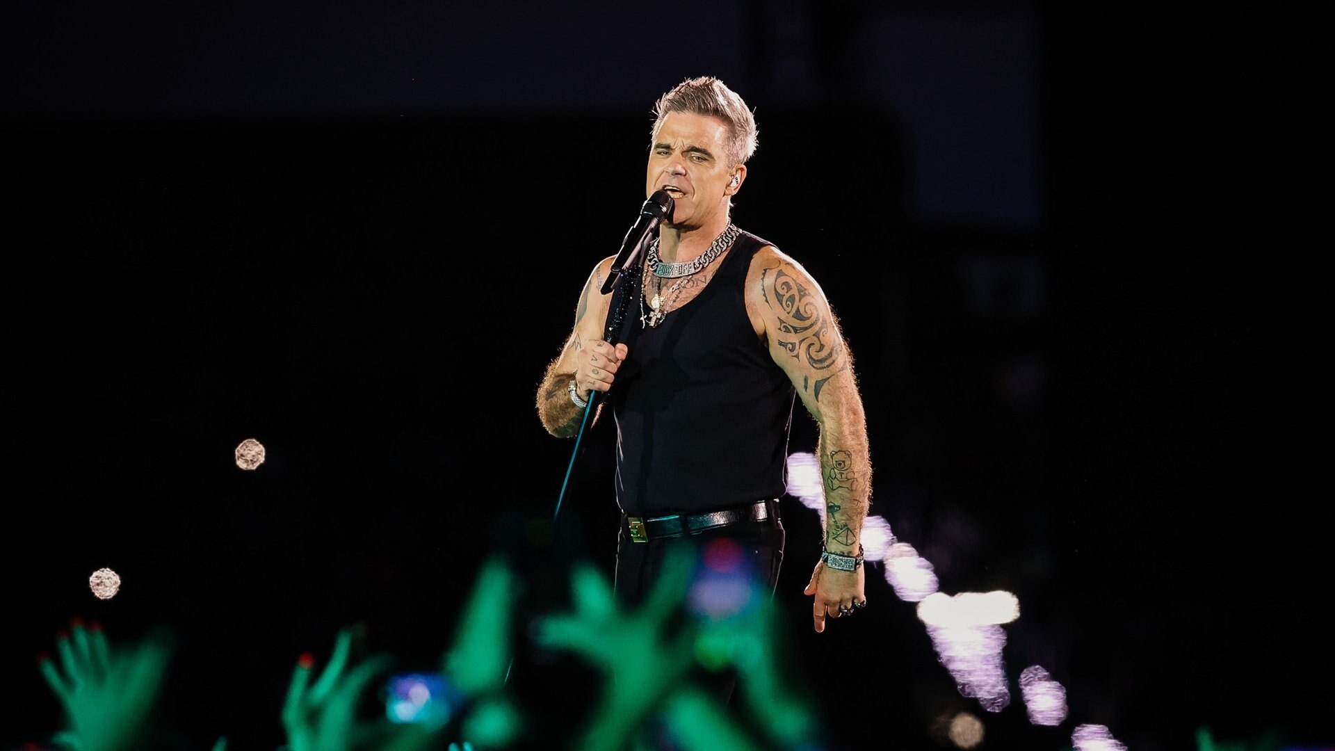 Robbie Williams auf seinem Konzert in München © picture alliance / Newscom | babiradpicture/DanielScharinger 
