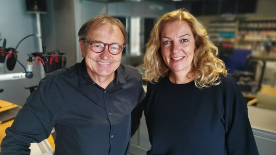 Ewald Lienen zu Gast bei NDR 2 Tietjen talkt © NDR 2 Foto: Andreas Sorgenfrey