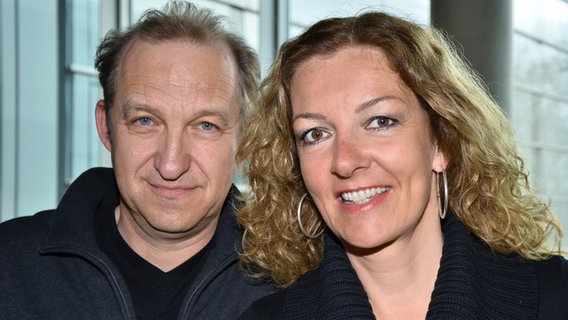 Peter Heinrich Brix mit Moderatorin Bettina Tietjen © NDR Foto: Gordon Harms