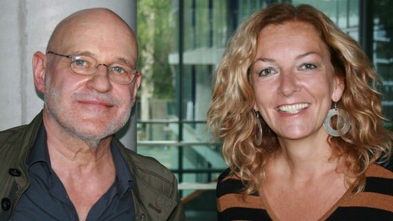 Christian Redl und Bettina Tietjen. © NDR Foto: Andreas Sorgenfrey