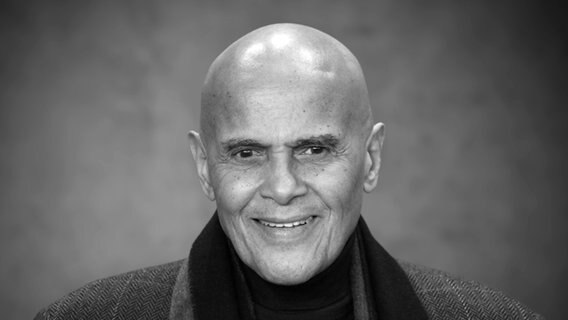 Der Sänger, Schauspieler und Entertainer Harry Belafonte ist am 25. April 2023 gestorben. © IMAGO Foto: Sven Simon