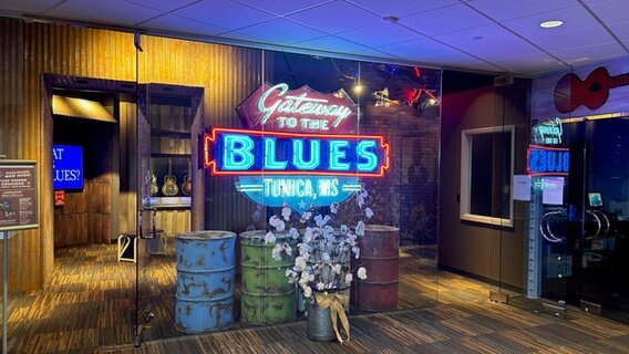 Das Gateway to the Blues Museum in Tunica liegt am Highway 61 und gibt einen Einblick in die Entstehung und Geschichte des Blues. © Harald Mönkedieck Foto: Harald Mönkedieck