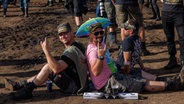 Das Wacken Festival 2023 fand trotz miserablem Wetter statt. Dennoch gab es viele schöne Momente. © IMAGO Foto: Dirk Jacobs