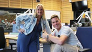 Eloy de Jong mit Silke Liniewski © NDR Foto: Jasmin Janosch