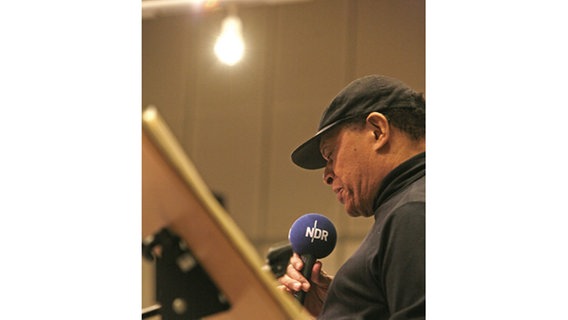 Al Jarreau bei der Probe mit der NDR Bigband © www.stevenhaberland.com Foto: Steven Haberland