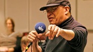 Al Jarreau bei der Probe mit der NDR Bigband zum Tournee-Programm "Porgy & Bess", am 13.11.2007 im NDR Hamburg. © www.stevenhaberland.com Foto: Steven Haberland