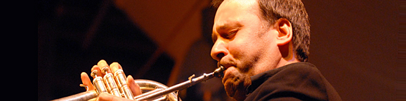http://www.ndr.de/orchester_chor/bigband/clausstoetter100_v-dreispaltig.jpg