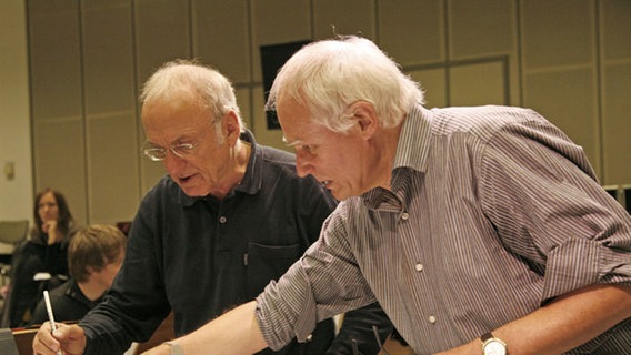 Dieter Glawischnig und Steve Gray bei der Probe mit der NDR Bigband © www.stevenhaberland.com Foto: Steven Haberland