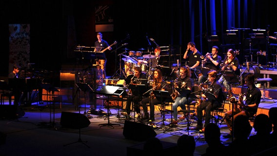 Sunshine Band vom Gymnasium Hochrad beim Preisträgerkonzert "Jugend Jazzt" © Sabine Vinar Foto: Sabine Vinar