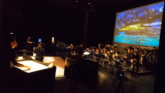 Eindrücke des Konzerts der NDR Bigband beim Klangfest - Musik für Kinder auf Kampnagel © NDR Foto: Veronika Emily Pohl