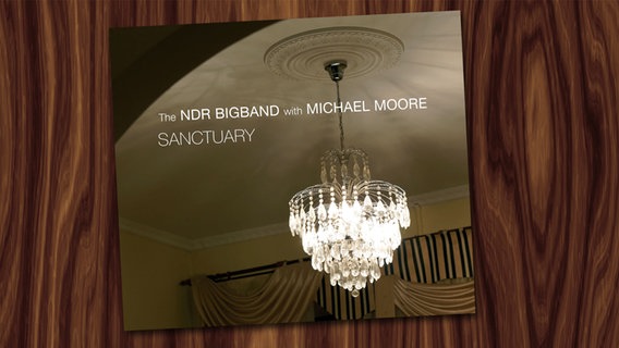CD-Cover: Michael Moore - Sanctuary  