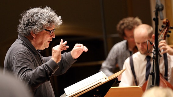 René Jacobs und das Helsinki Baroque Orchestra bei der Probe in der Laeiszhalle  Foto: Marcus Krüger