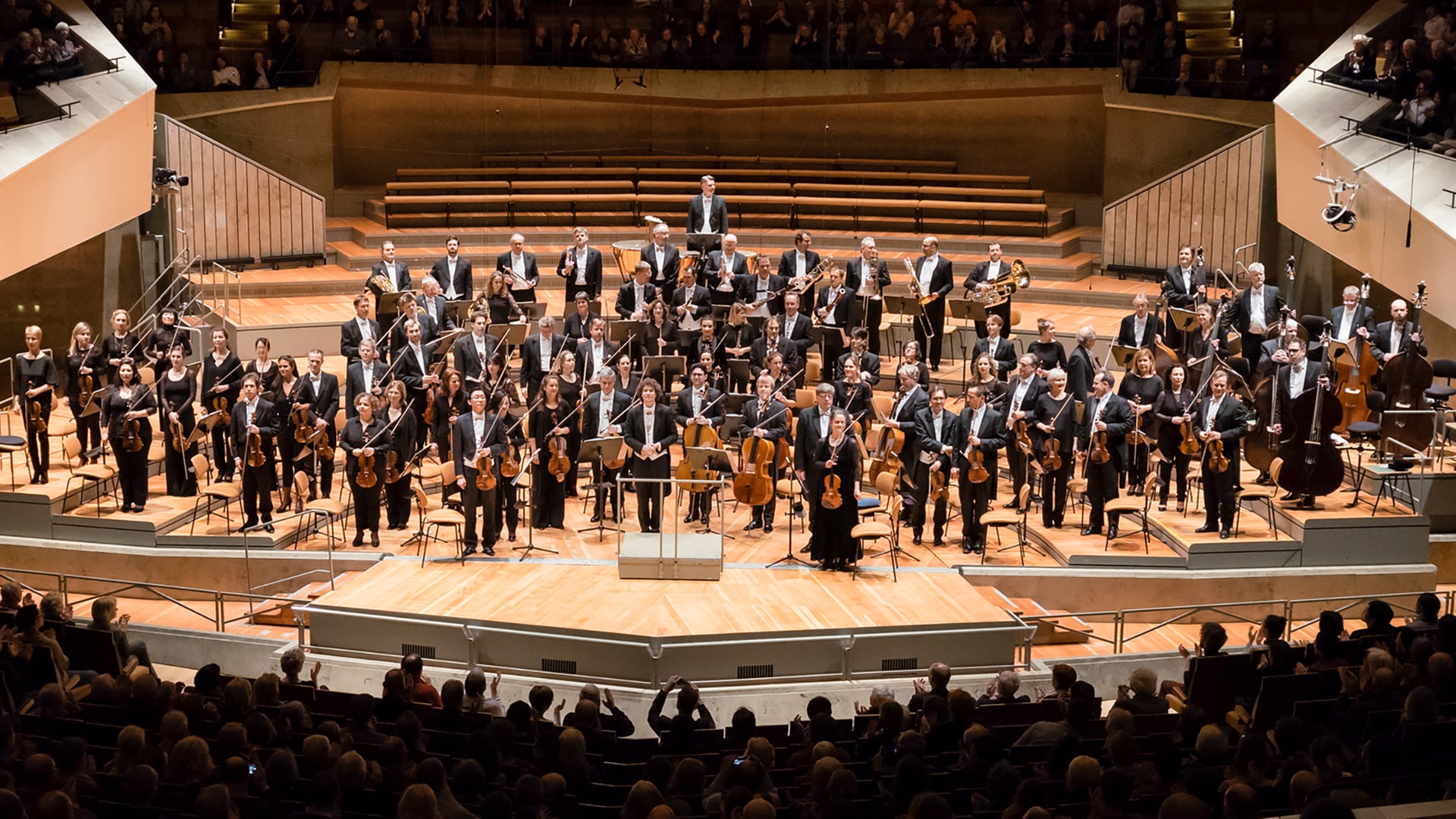 Deutsches Symphonie-Orchester Berlin mit Robin Ticciati in der Philharmonie Berlin © Peter Adamik 